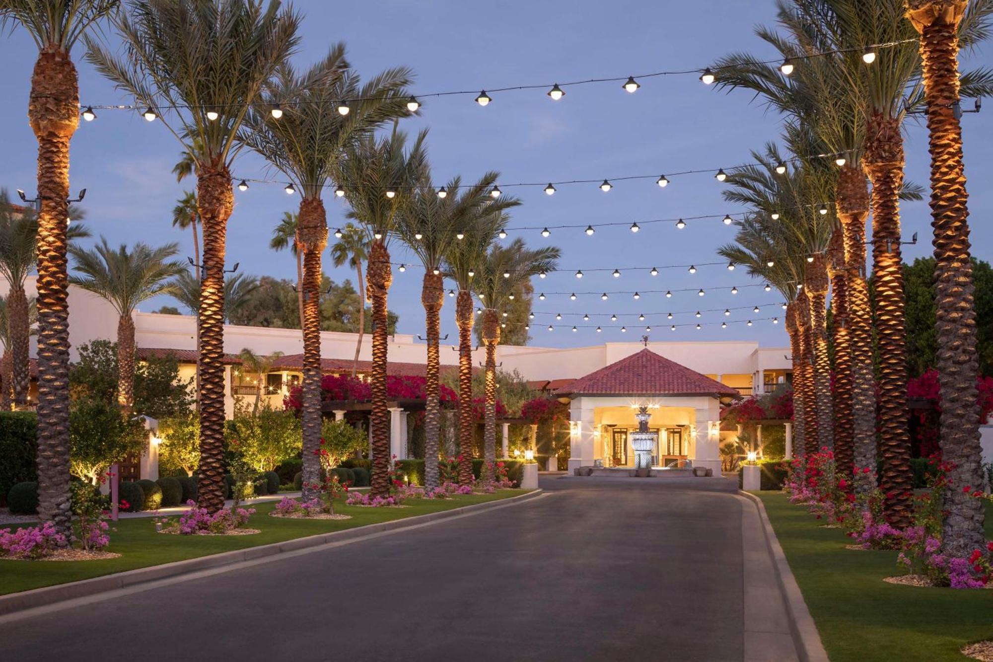 The Scottsdale Resort & Spa, Curio Collection By Hilton Exterior photo